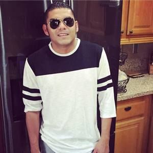 Meet your Posher, Luis carlos